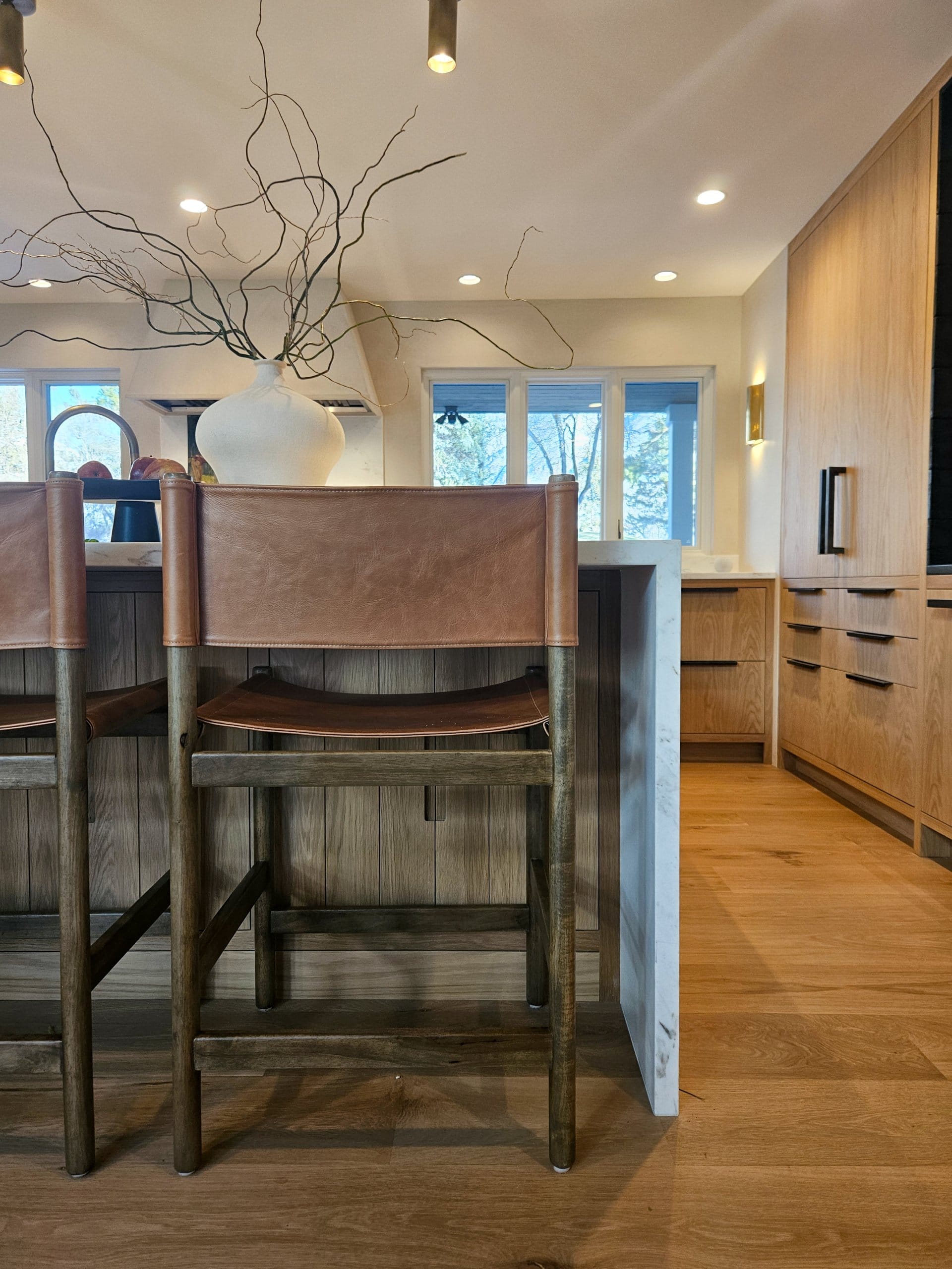 Kitchen island seating.