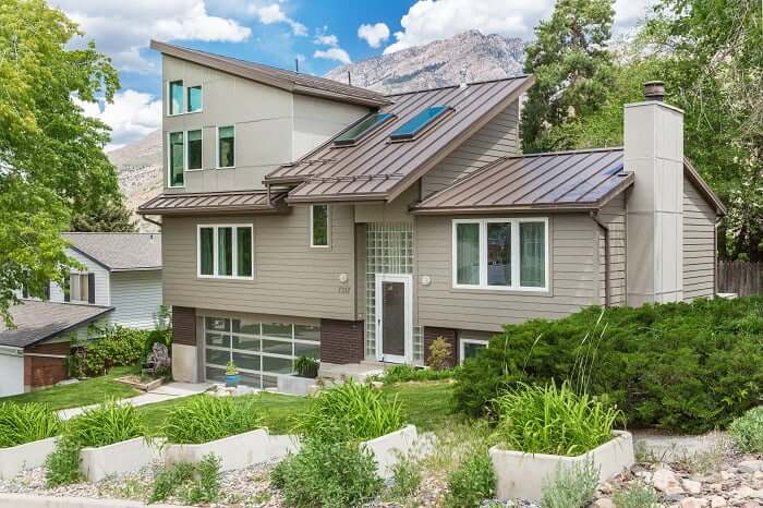 Chestnut Circle Contemporary