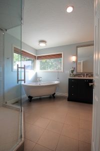 Interior Renovation_Bathroom Remodel Pictures_Renovaion Deisgn Group | Renovation Design Group